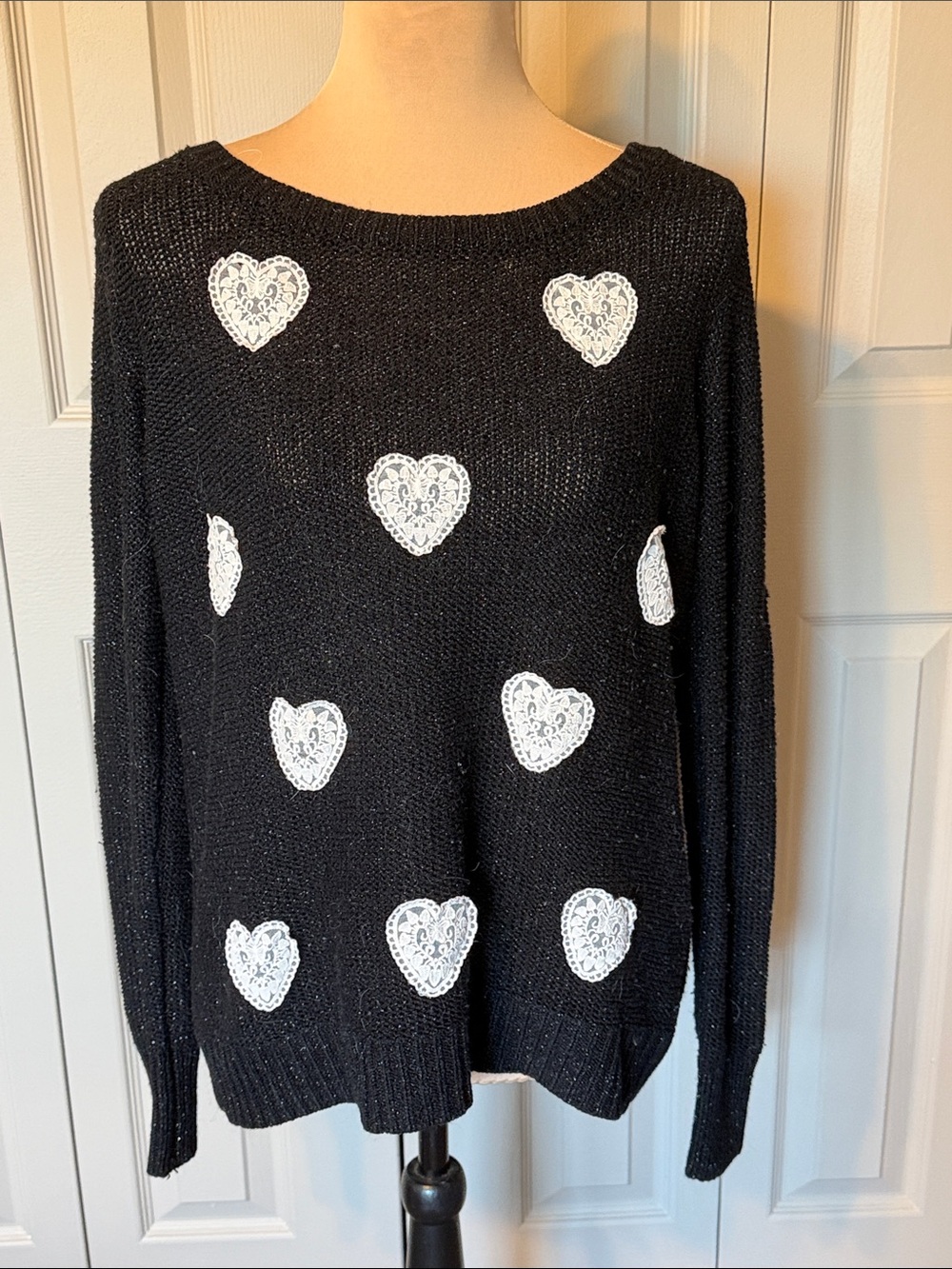 Lauren Conrad Black Scoop Neck Sweater w/Hearts Long Sleeve Women's Size Large